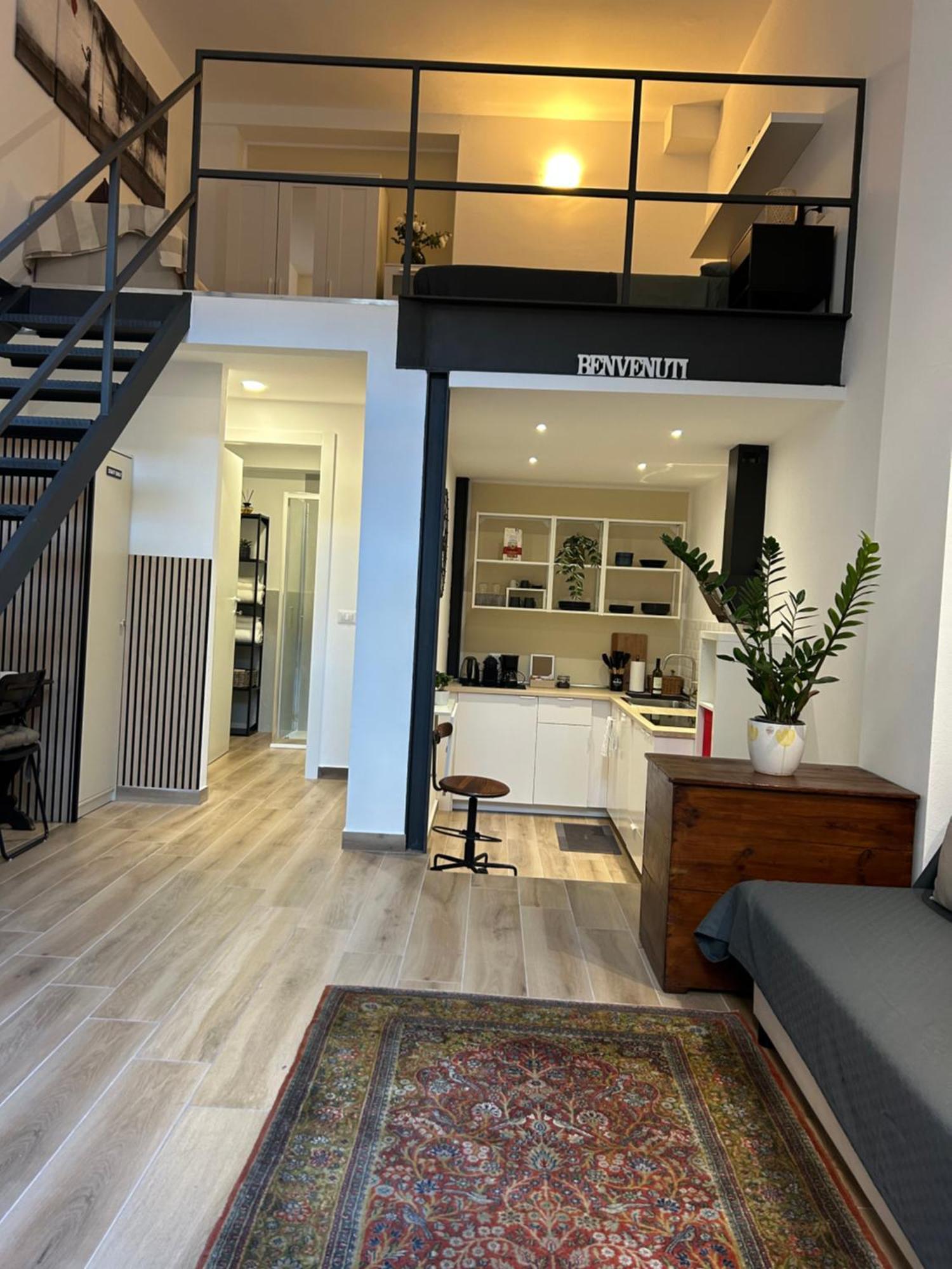 Moderno E Confortevole Loft Tra Navigli E Bocconi 米兰 外观 照片